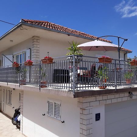 Quality Vila "Comfort" Trogir Exteriör bild