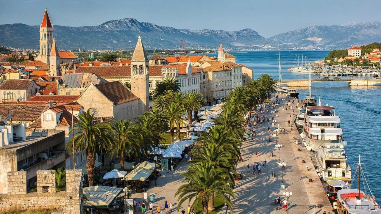 Quality Vila "Comfort" Trogir Exteriör bild