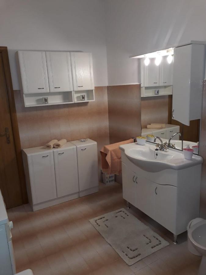 Quality Vila "Comfort" Trogir Exteriör bild