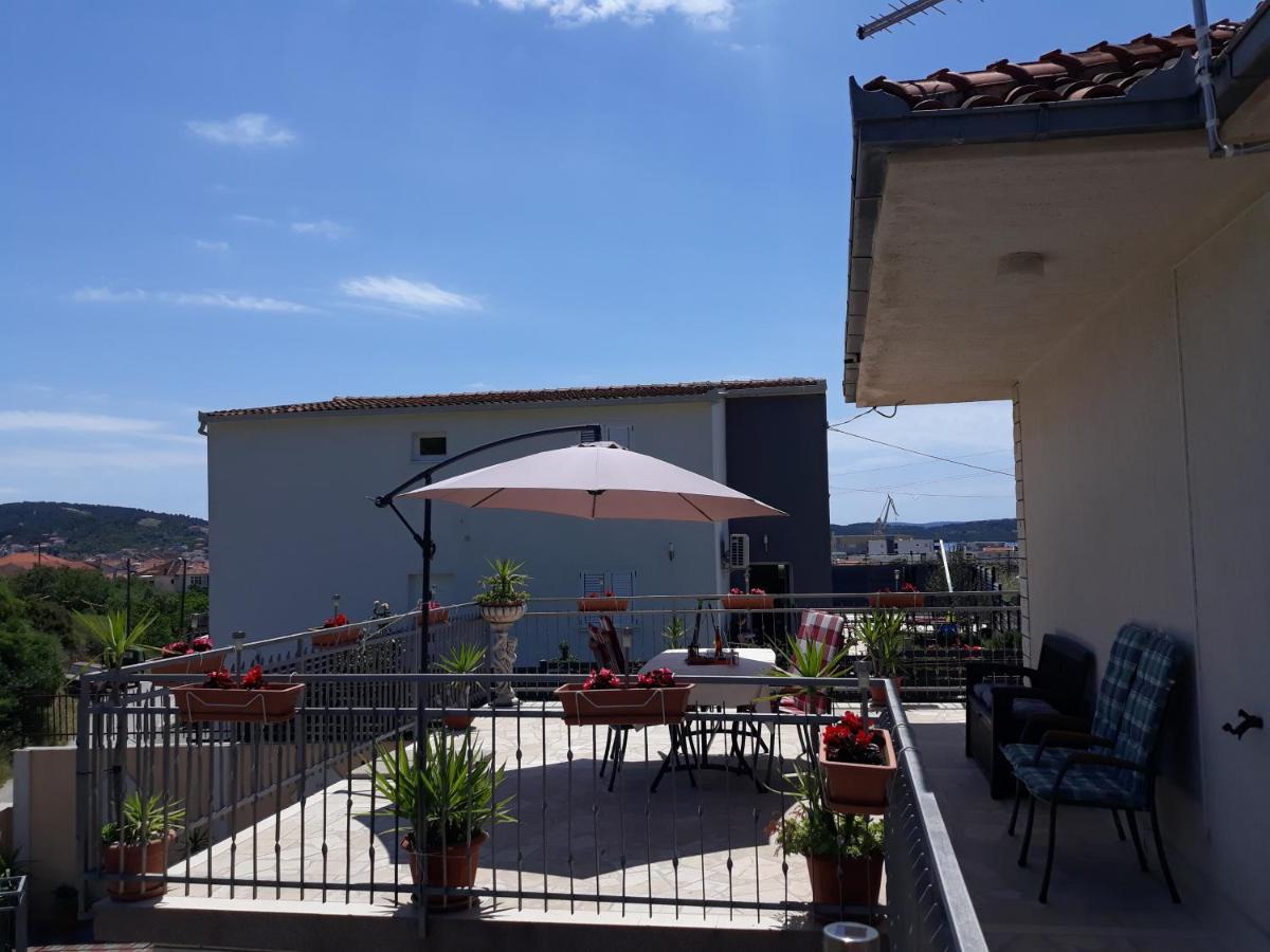 Quality Vila "Comfort" Trogir Exteriör bild