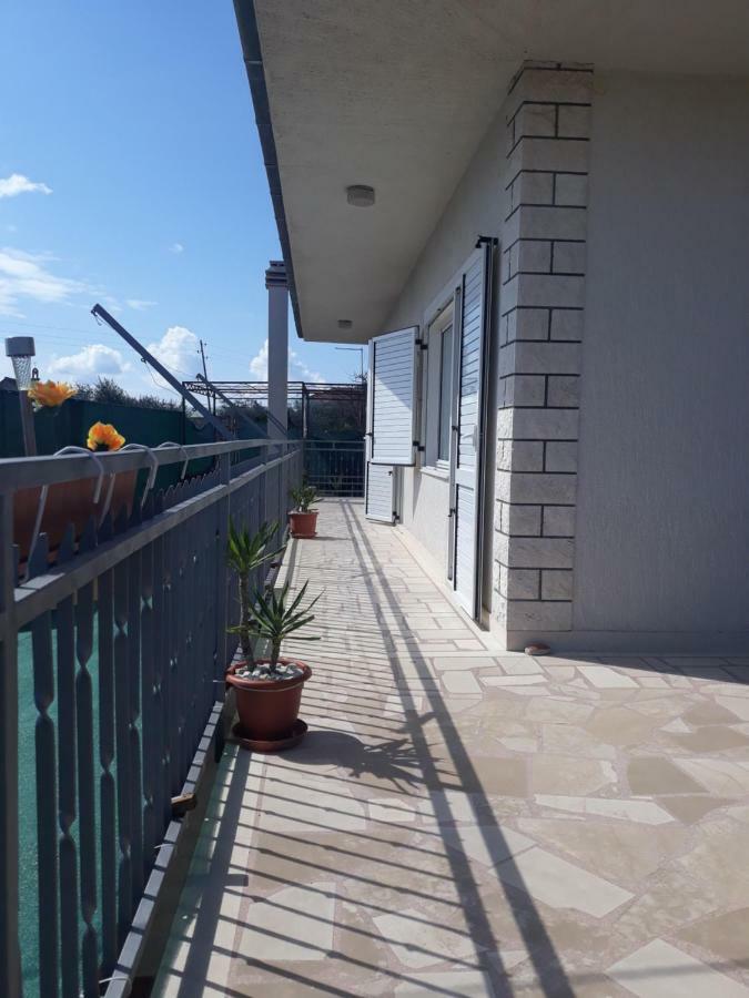 Quality Vila "Comfort" Trogir Exteriör bild