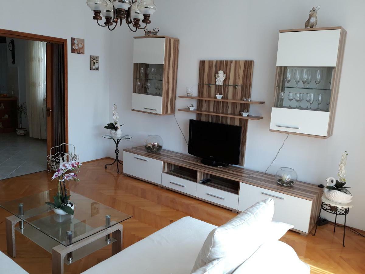 Quality Vila "Comfort" Trogir Exteriör bild
