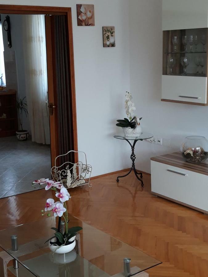Quality Vila "Comfort" Trogir Exteriör bild