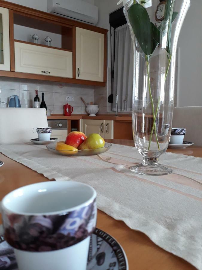 Quality Vila "Comfort" Trogir Exteriör bild